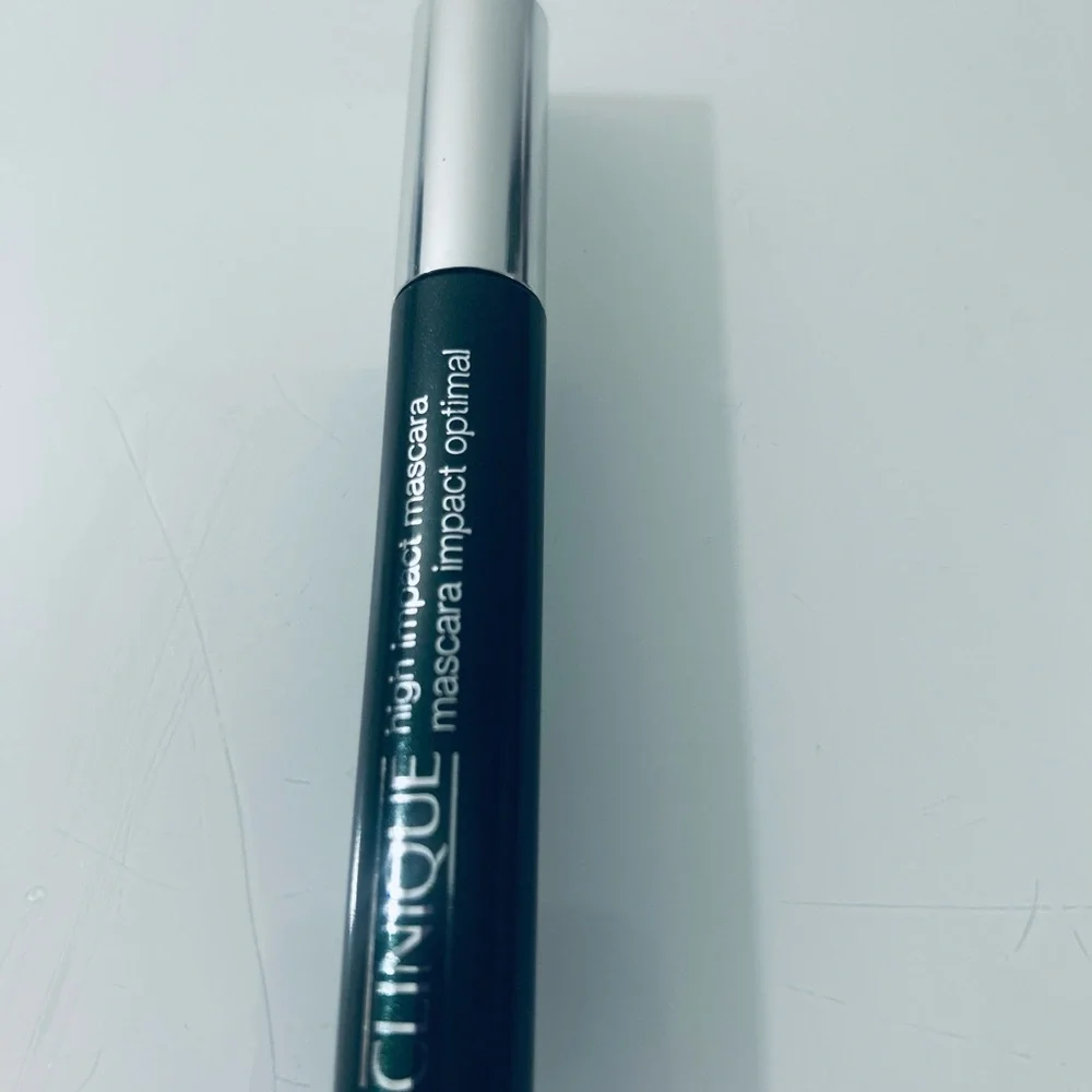 CLINIQUE HIGH IMPACT MASCARA.BLACK 01